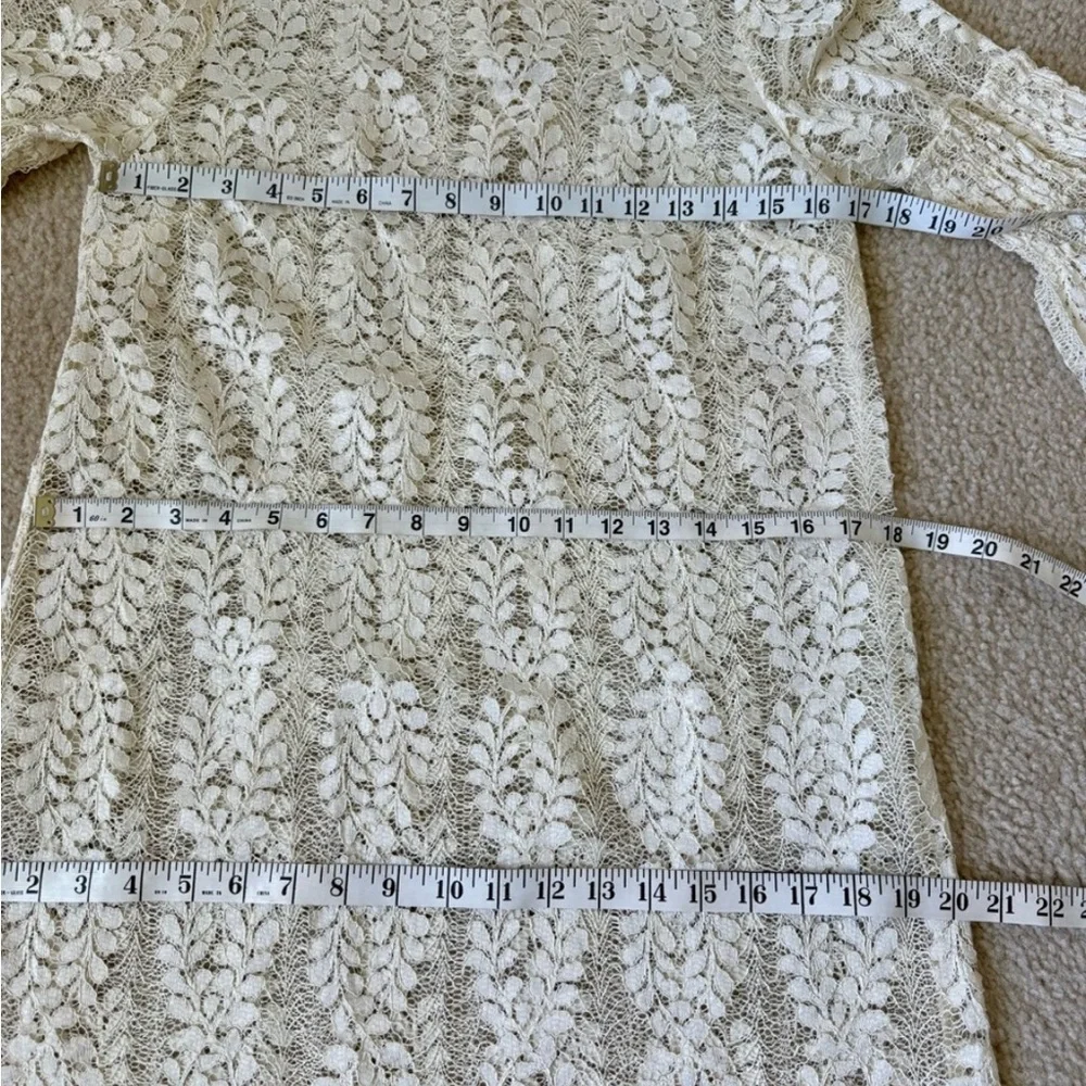 MICHAEL MICHAEL KORS Sheer Ivory Lace Bell Sleeve Shift Dress—SZ. Medium